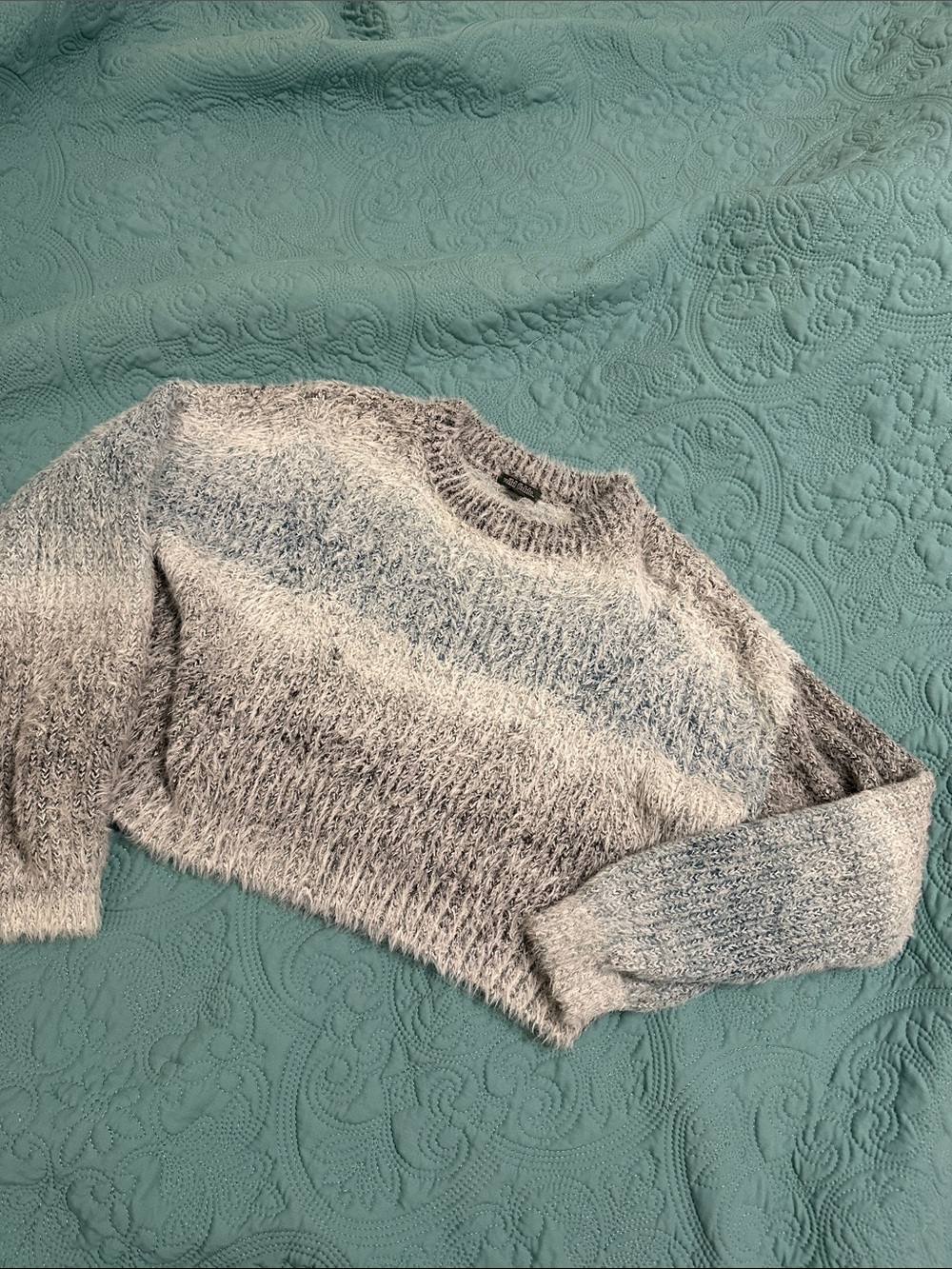 wild fable Ombre Crewneck Sweater in Gray and Cream